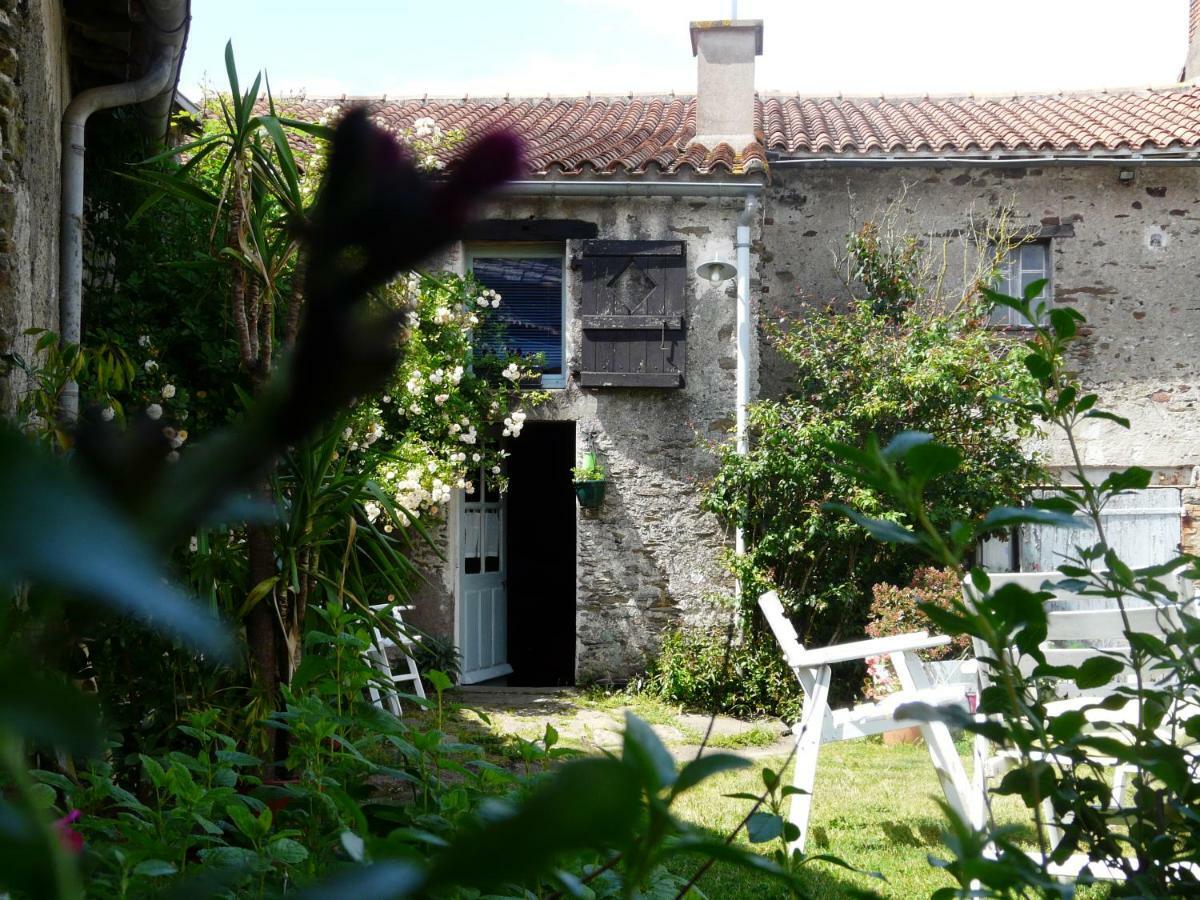 Topaze Sejour Chez Le Vigneron Monnieres  Exteriér fotografie